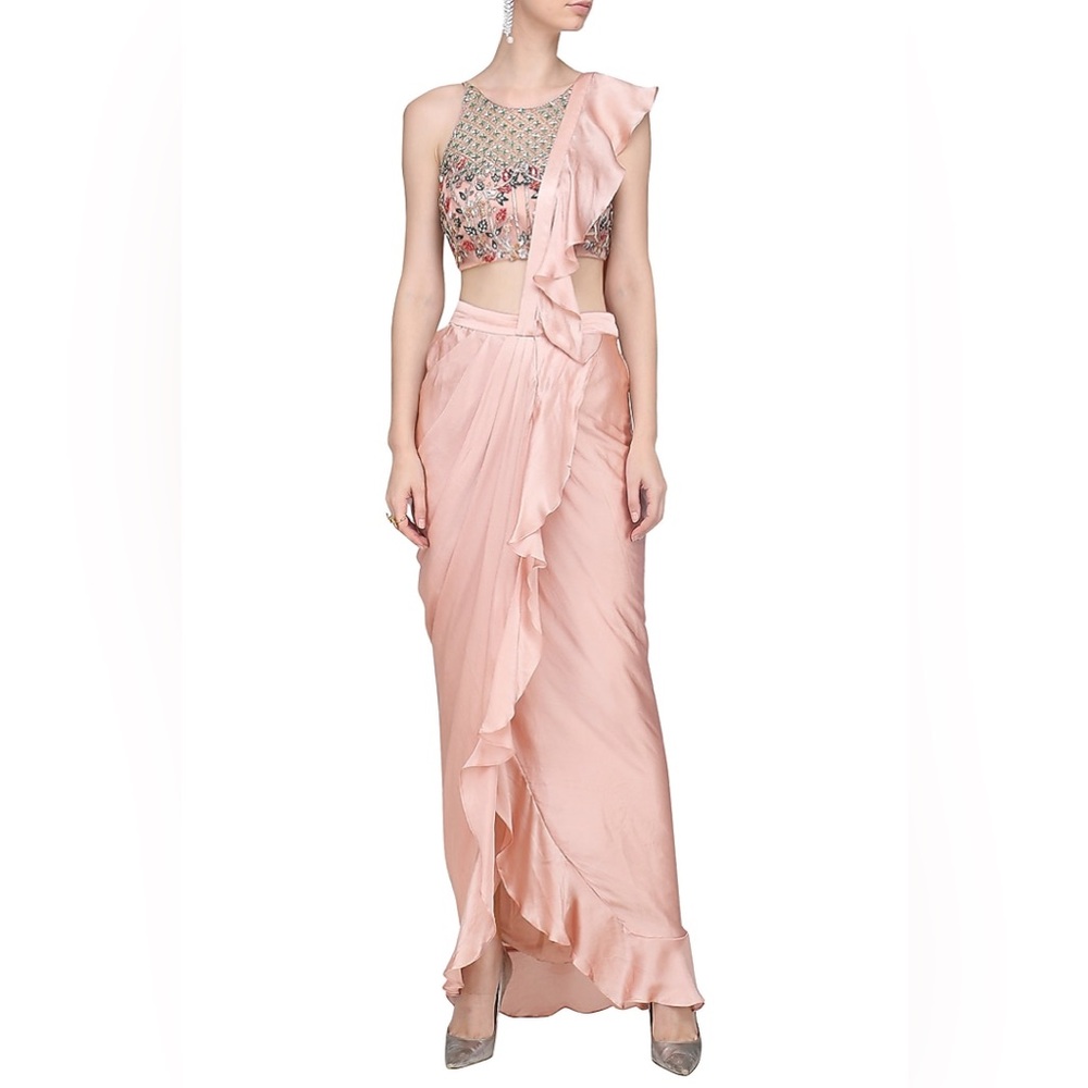 Mani Bhatia Satin  drape Saree Set. Size L.  Fits like  a size 6. NWT. MSRP $469